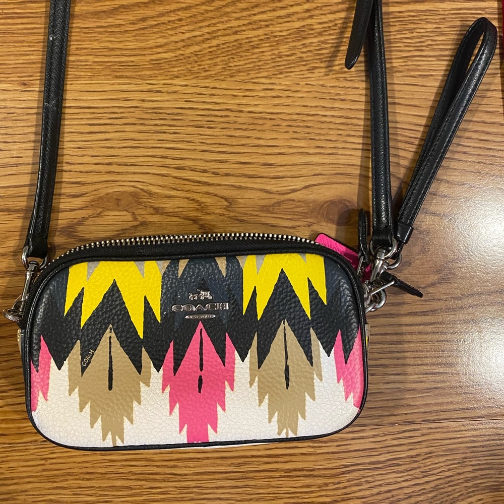 Coach Crossbody Convertible Clutch Purse Aztec Design